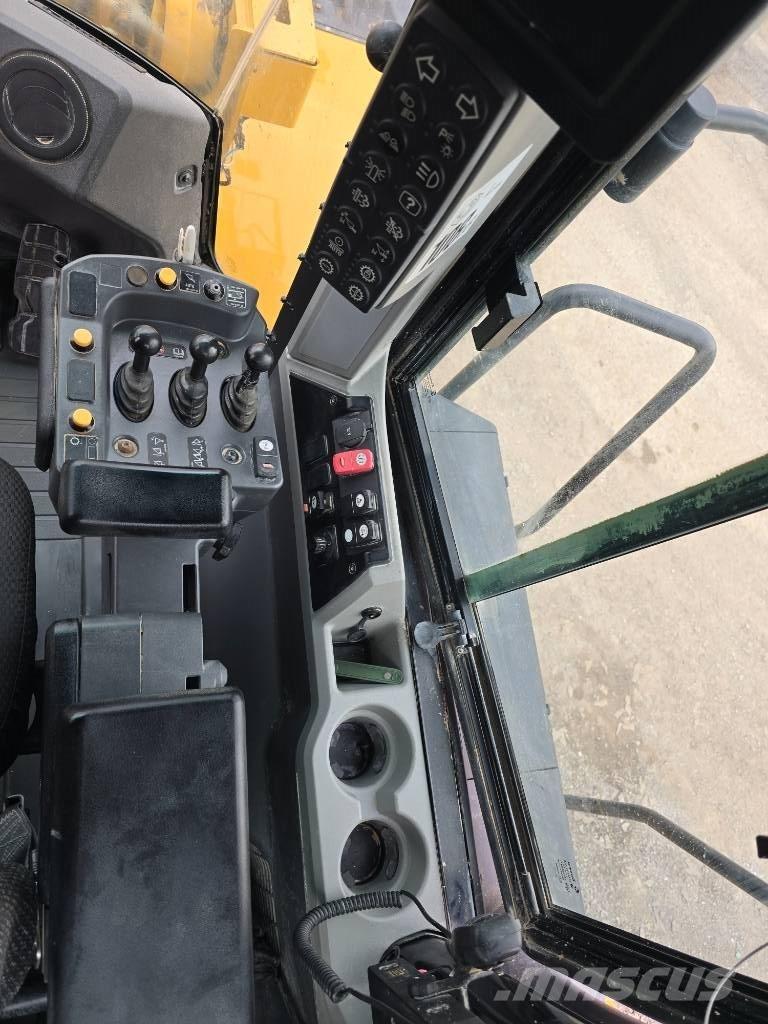 CAT 962 M Pás carregadoras de rodas