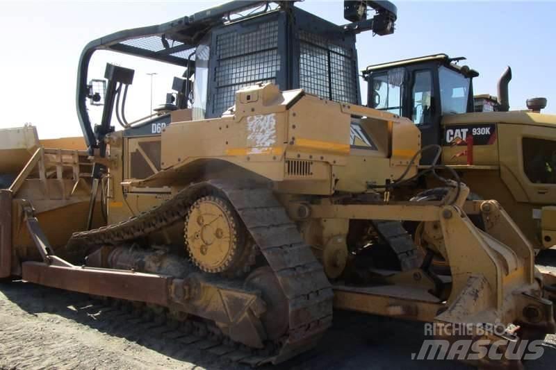 CAT D6R2 Dozers - Tratores rastos