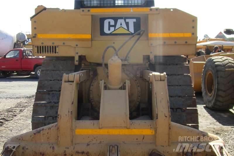 CAT D6R2 Dozers - Tratores rastos