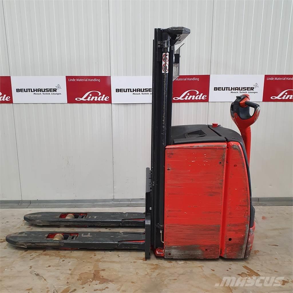 Linde L14i Empilhador para operador externo