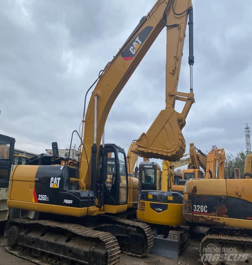 CAT 326 D2L Escavadoras de rastos