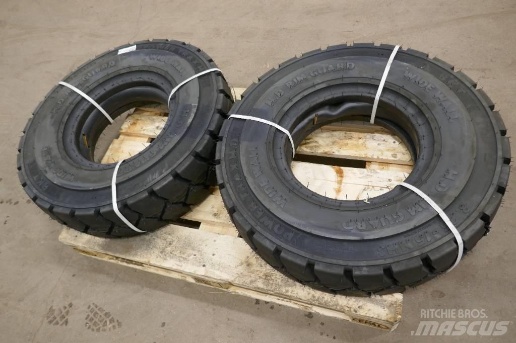 BKT 8.25-15 14 Pneus, Rodas e Jantes