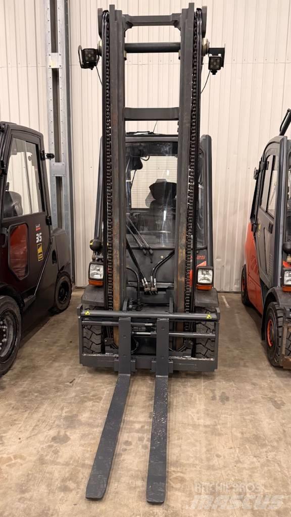 Linde H25D-02 Empilhadores Diesel