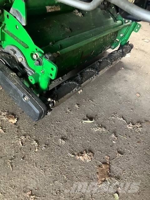 John Deere 7200 A Corta-Relvas Fairway