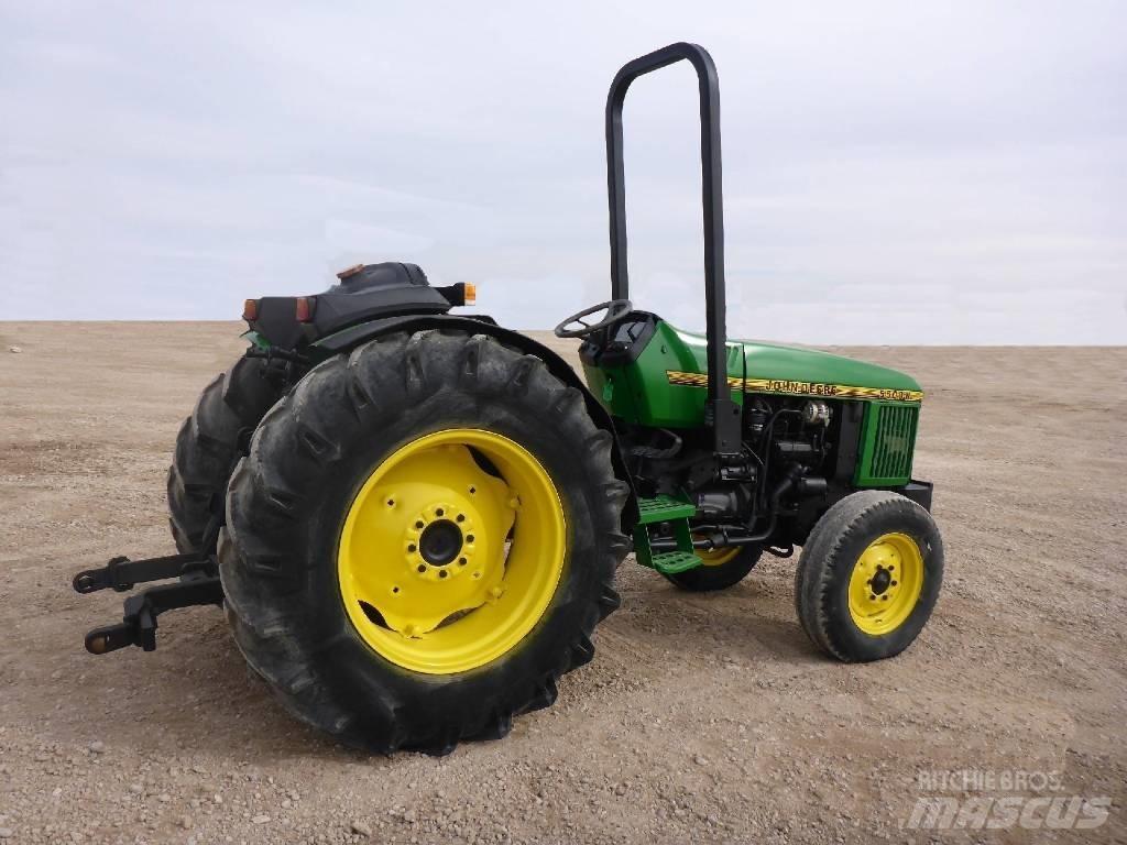 John Deere 5500N Tratores Agrícolas usados