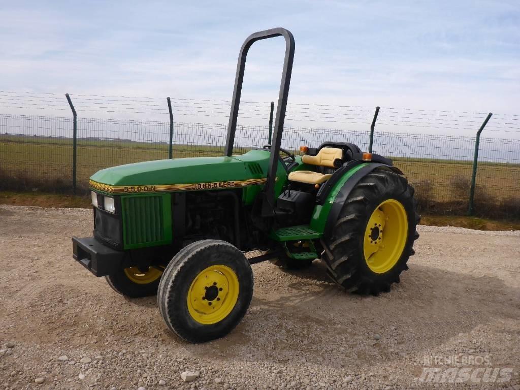 John Deere 5500N Tratores Agrícolas usados