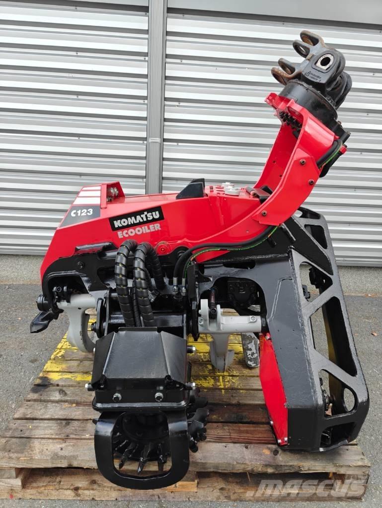 Komatsu C 123 Cabeças de ceifeiras