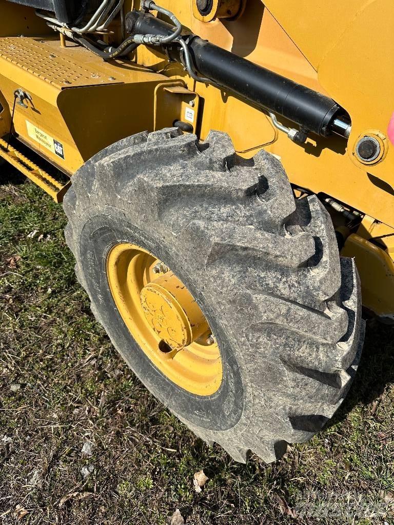CAT 442E Retroescavadoras