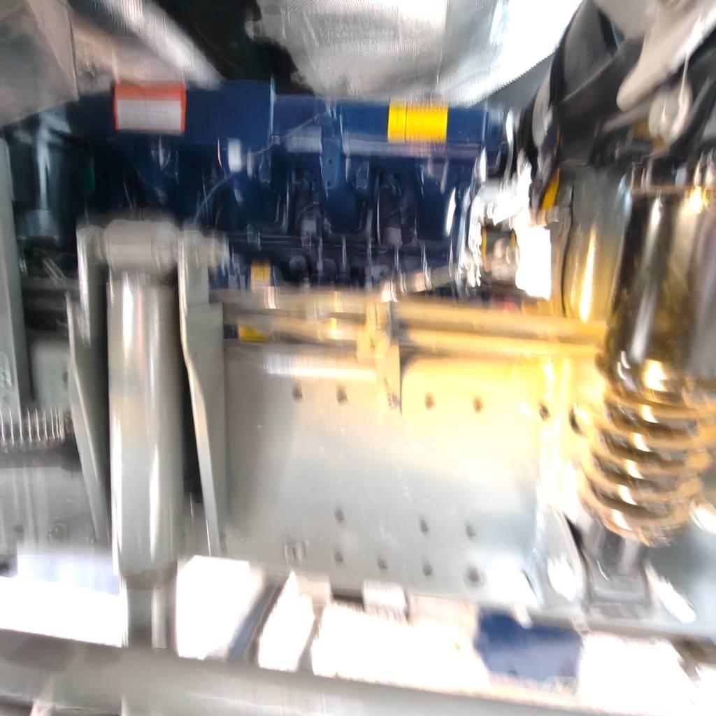 Howo 371 8x4 Camiões basculantes