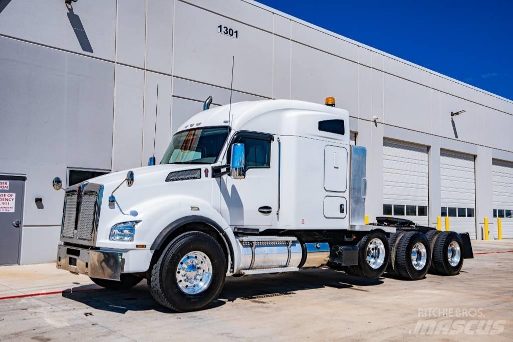 Kenworth T 880 Tractores (camiões)