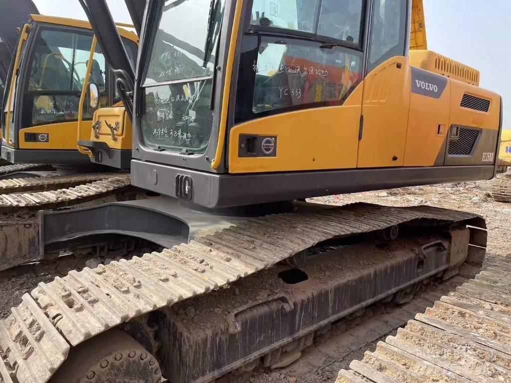 Volvo EC 250 D L Escavadoras de rastos