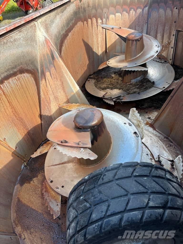 Kuhn EuroMix I Alimentadores de misturadoras