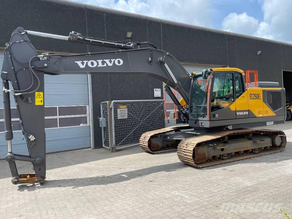 Volvo EC250E Escavadoras de rastos