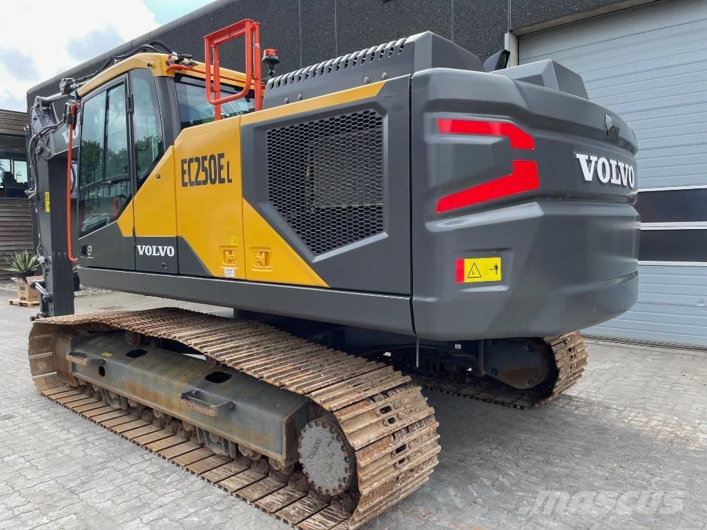 Volvo EC250E Escavadoras de rastos