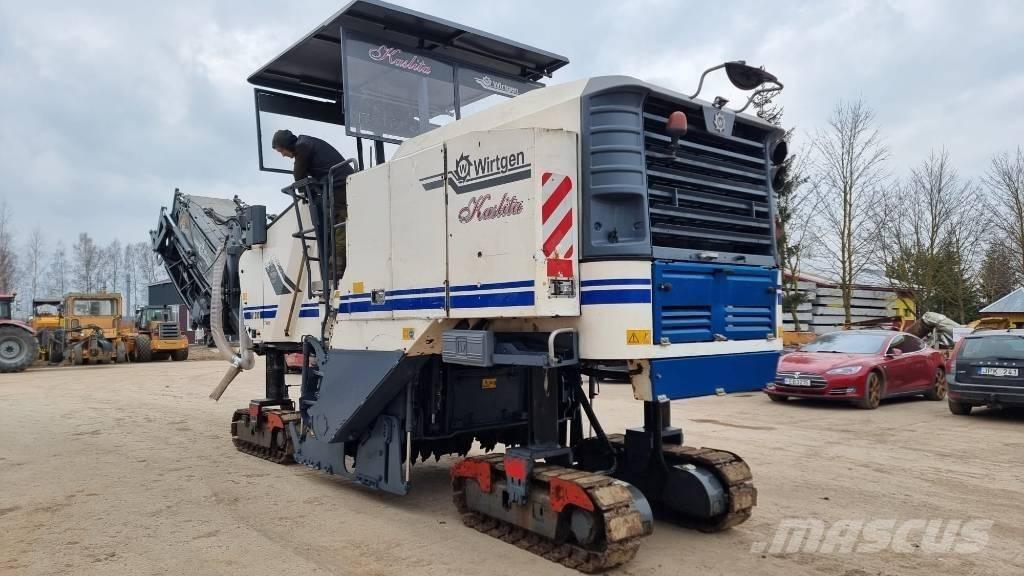 Wirtgen W 210 Fresadoras de asfalto