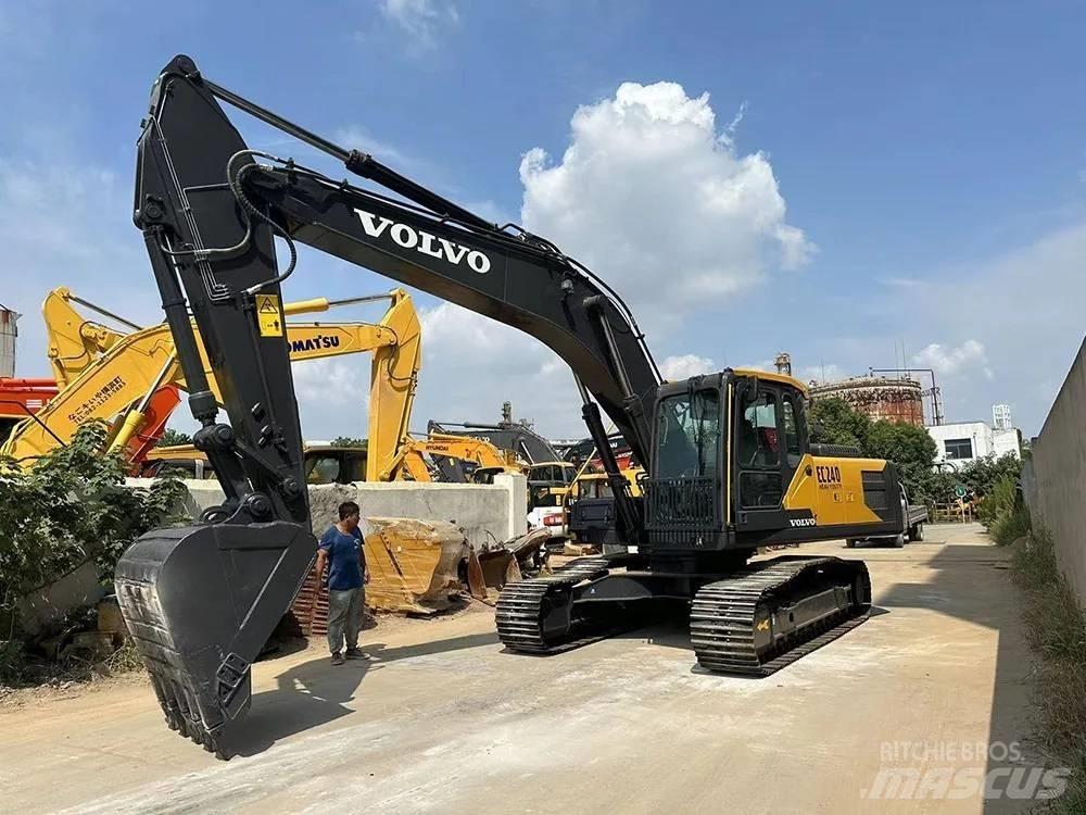 Volvo EC240D Escavadoras de rastos