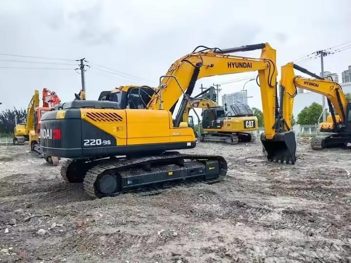 Hyundai 220-9S Escavadoras de rastos