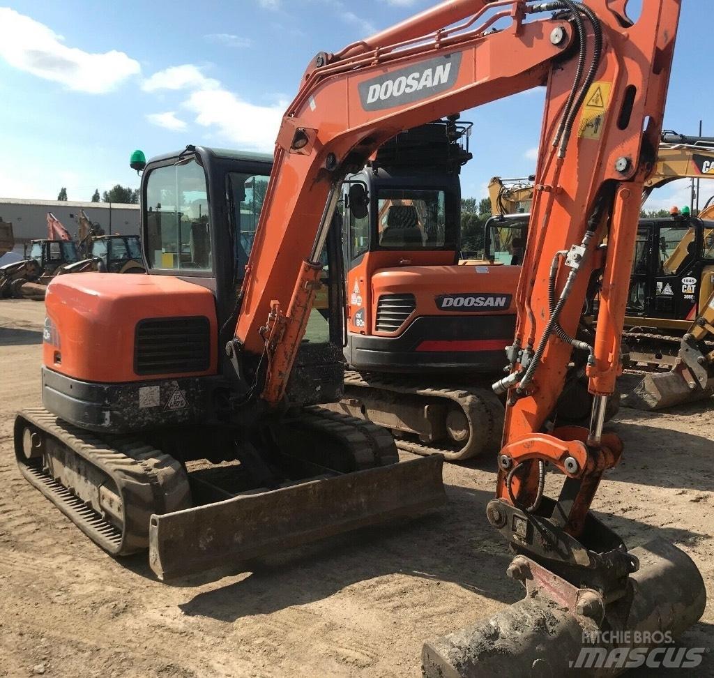 Doosan DX 60 R Mini Escavadoras <7t