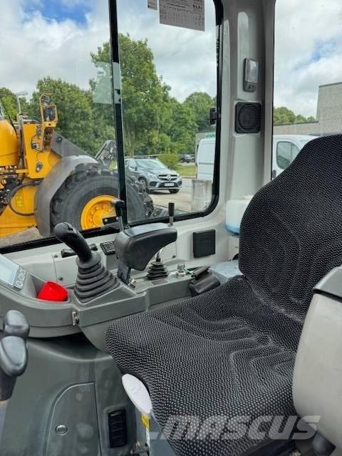 Takeuchi TB 216 V4 Mini Escavadoras <7t