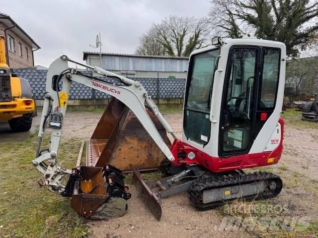 Takeuchi TB 216 V4 Mini Escavadoras <7t