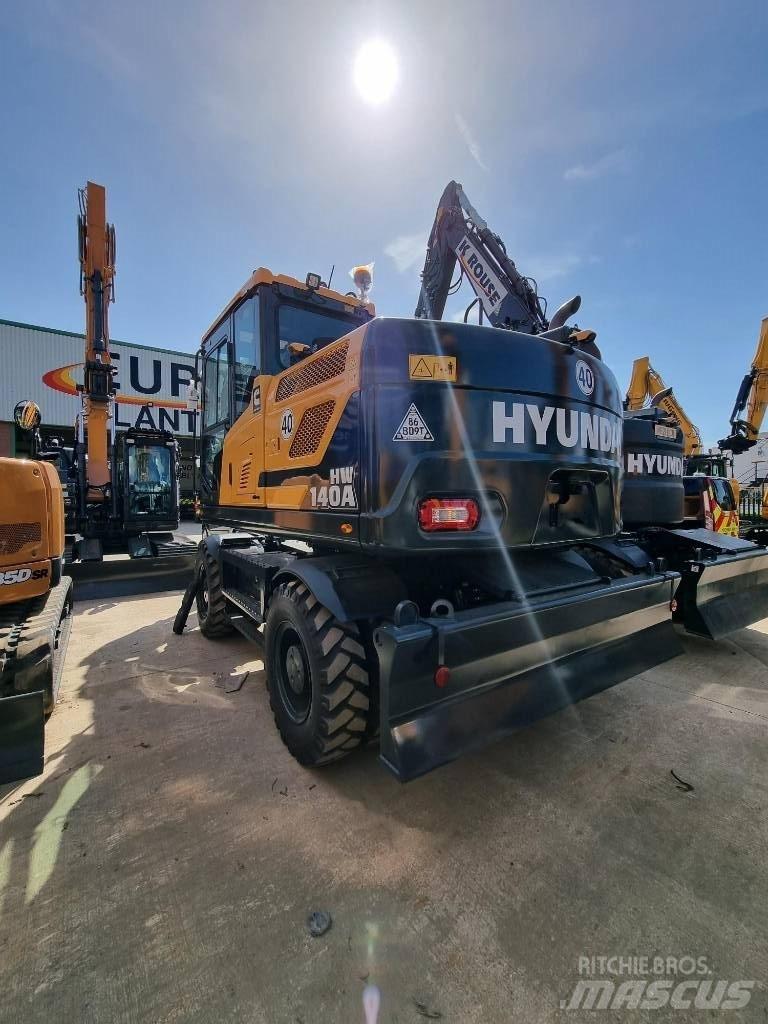 Hyundai HW140A Escavadoras de rodas