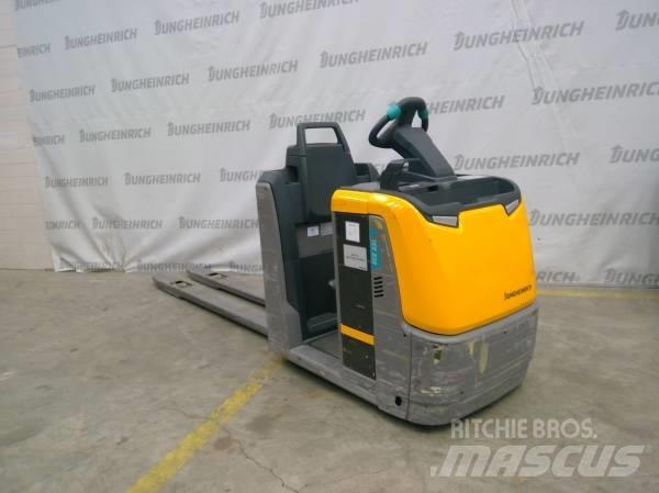 Jungheinrich ECE 225 Preparadoras de encomendas de baixa elevação