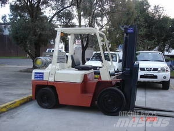 Nissan F03A35U Movimentação cargas - Outros
