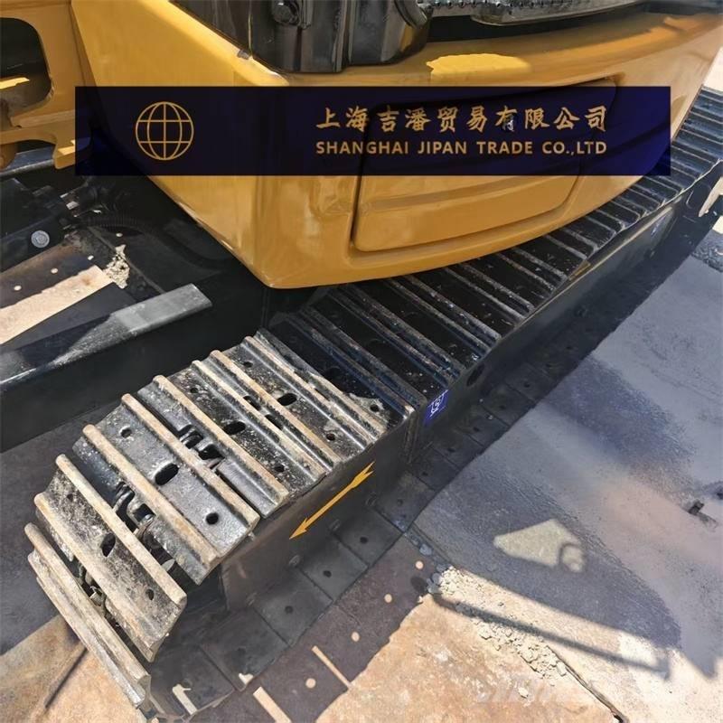 CAT 303.5 E CR Mini Escavadoras <7t