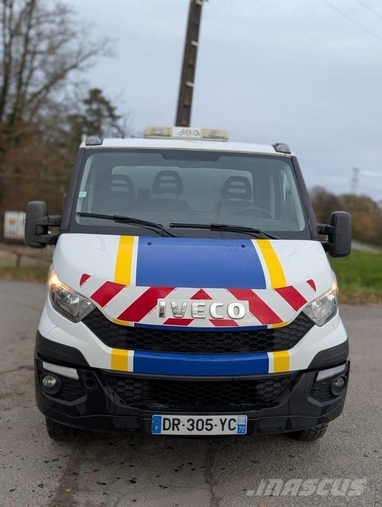 Iveco 35C 15 Carrinhas de caixa fechada