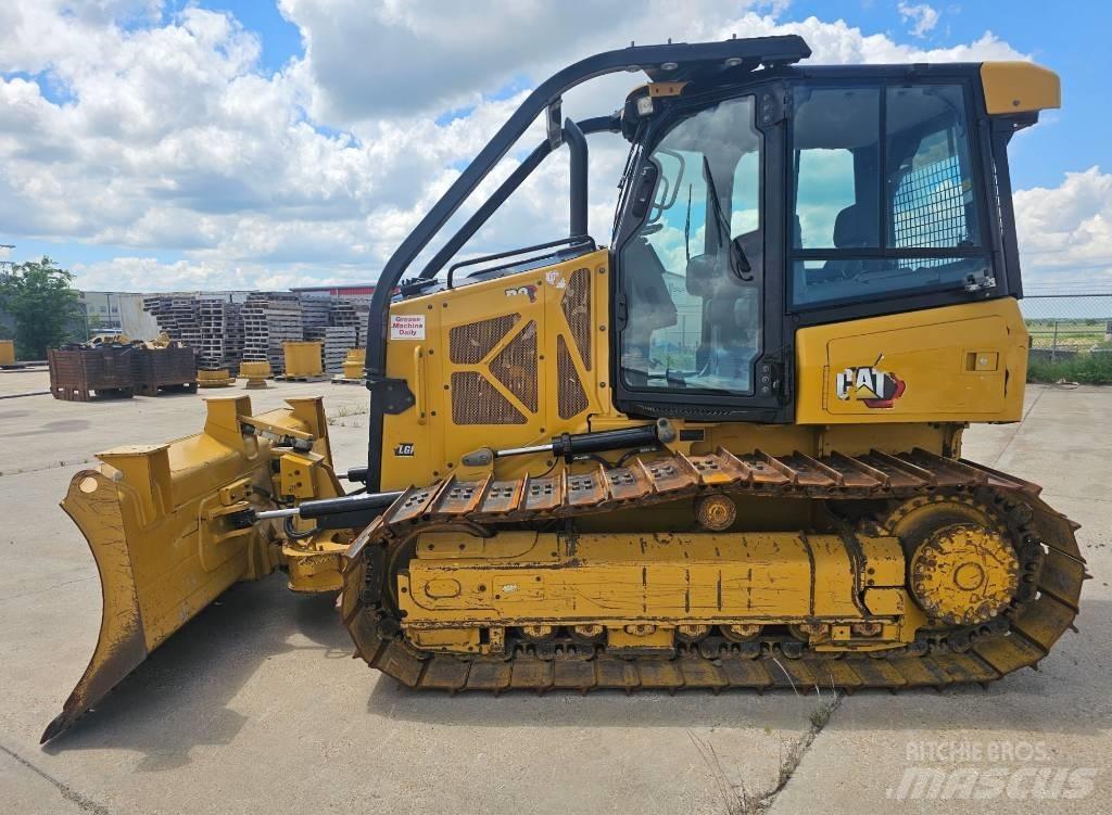 CAT D 3 LGP Dozers - Tratores rastos