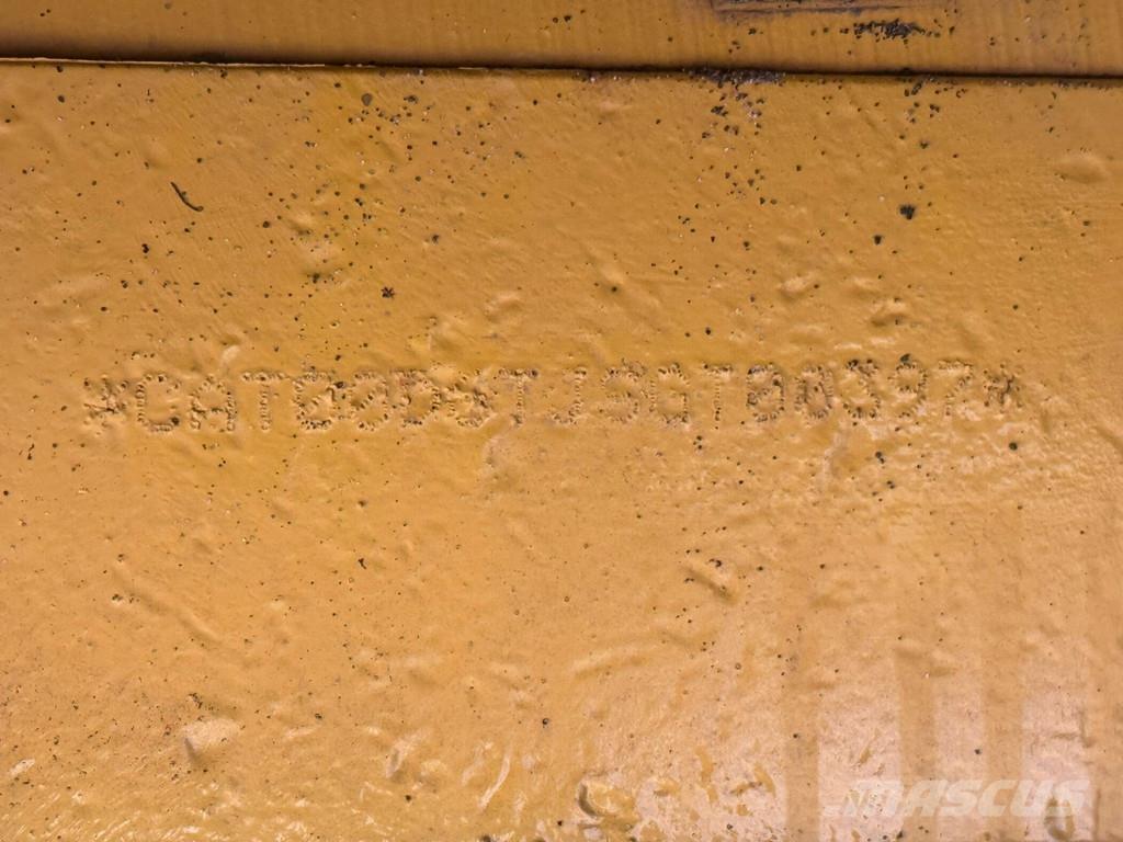 CAT D6T LGP Dozers - Tratores rastos