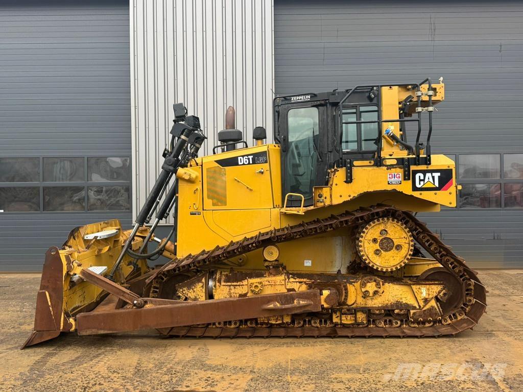 CAT D6T LGP Dozers - Tratores rastos