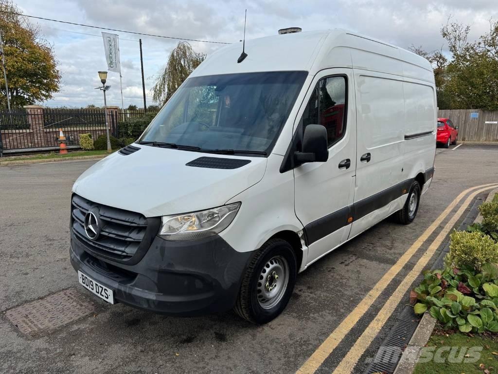 Mercedes-Benz 314 Carrinhas de caixa fechada