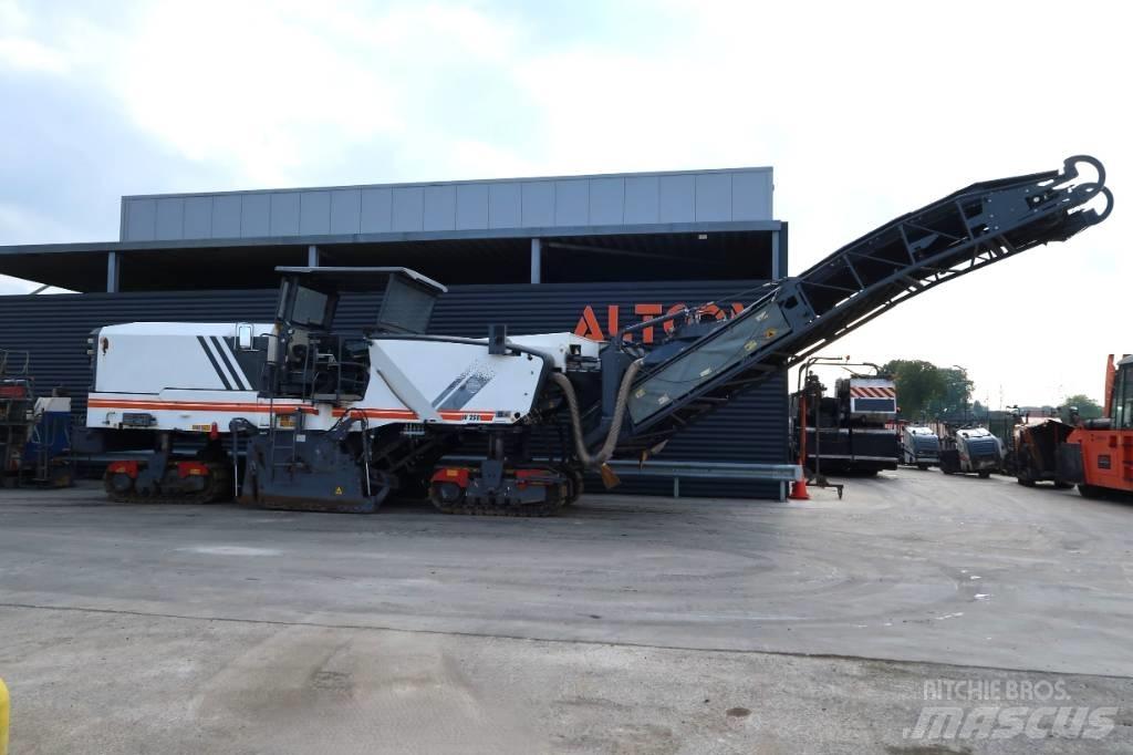 Wirtgen W250 Fresadoras de asfalto
