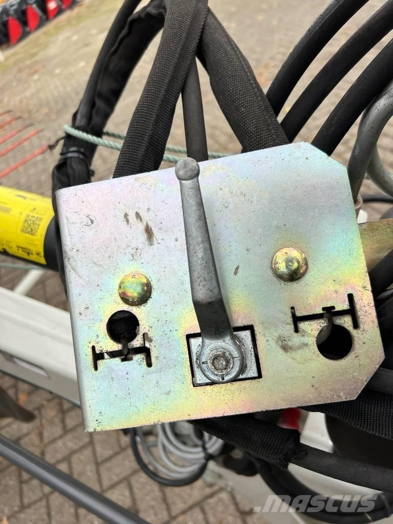 CLAAS Liner 2900 Gadanheiras-fileiras