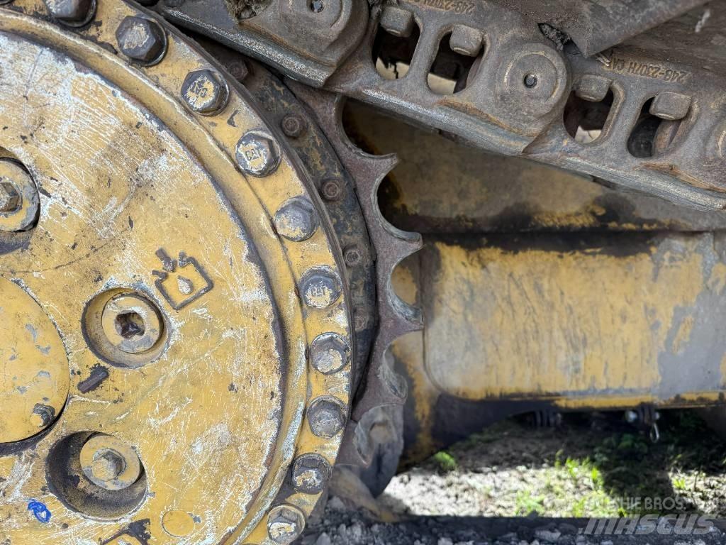 CAT D 6 T LGP Dozers - Tratores rastos