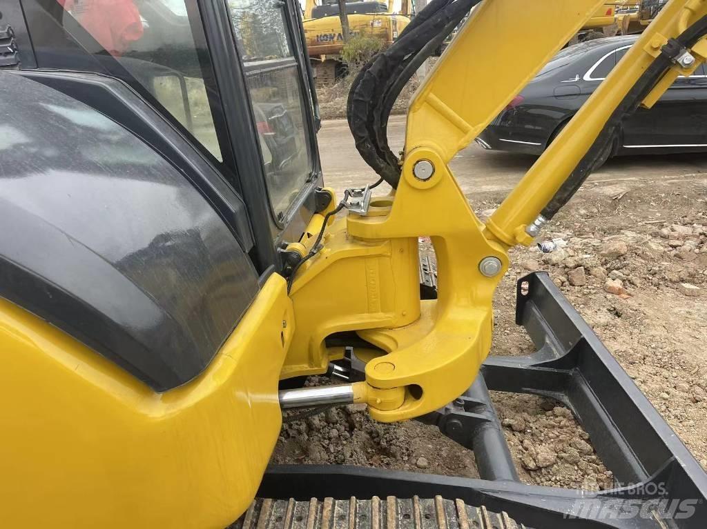Komatsu PC 40 Mini Escavadoras <7t
