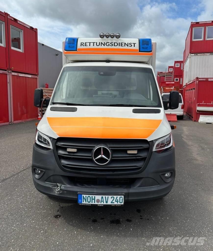 Mercedes-Benz 1000 Ambulâncias