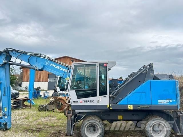 Fuchs MHL 320 Manipuladores de resíduos / indústria