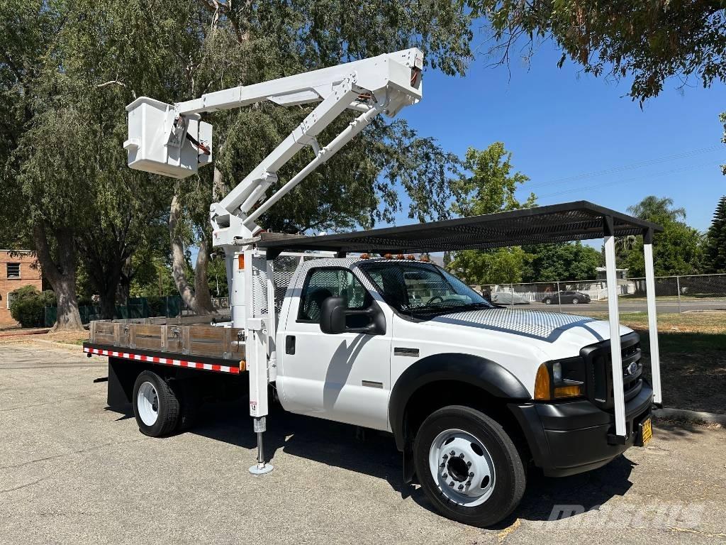 Ford F 550 Plataformas aéreas montadas em camião