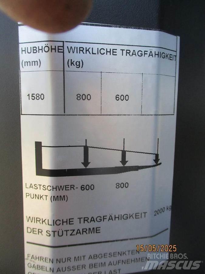 BT SWE 080L Empilhador para operador externo