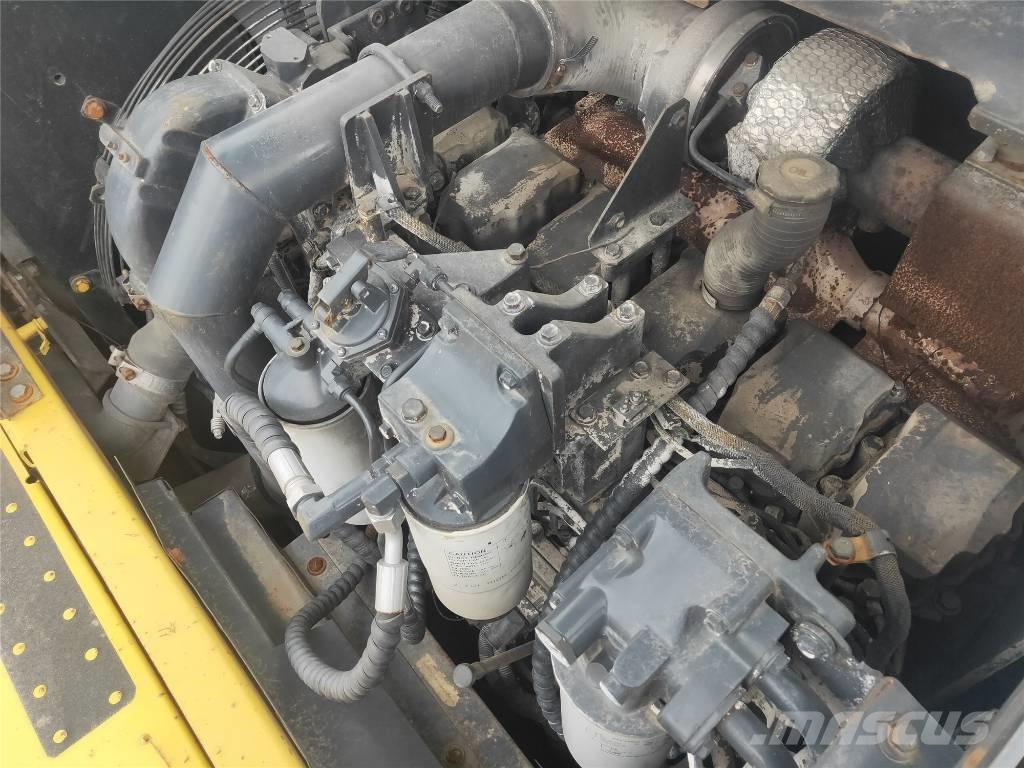Komatsu PC460-8 Escavadoras de rastos