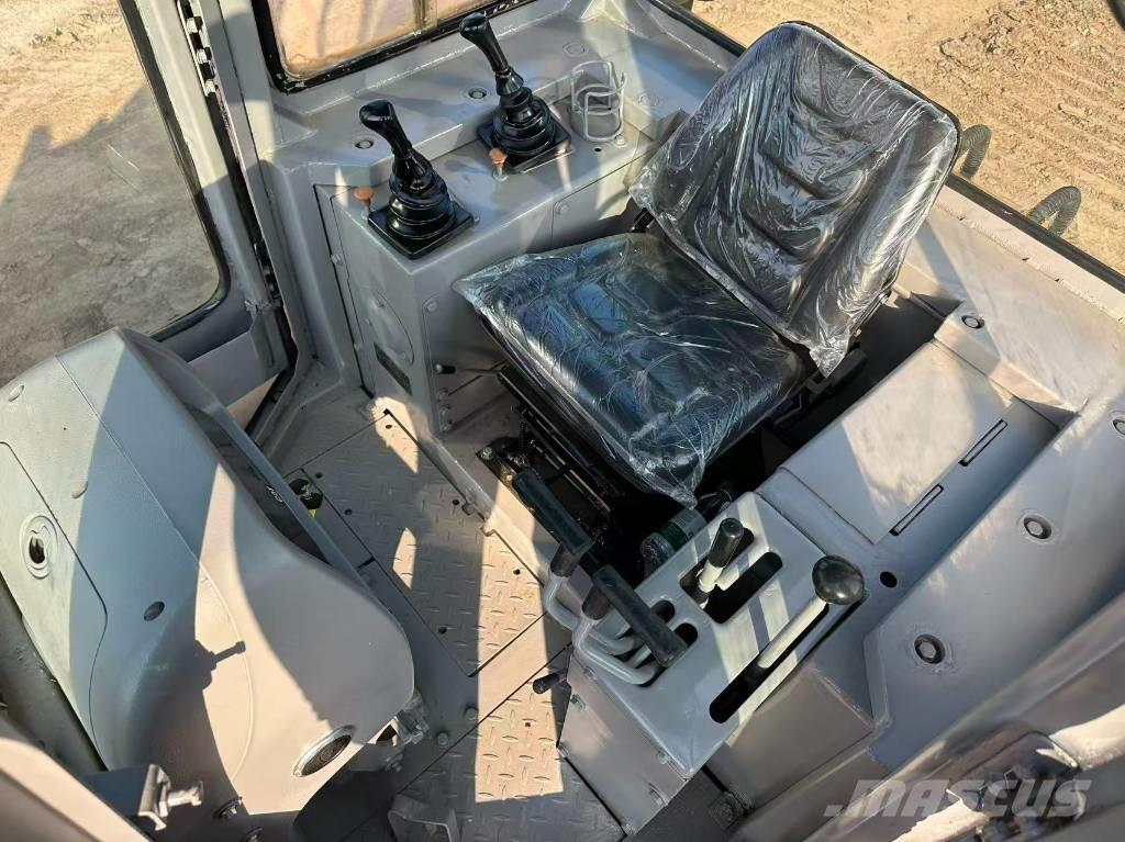 CAT D6G Dozers - Tratores rastos