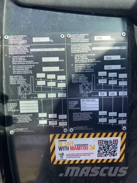 Manitou MC 25 Empilhadores todo-terreno