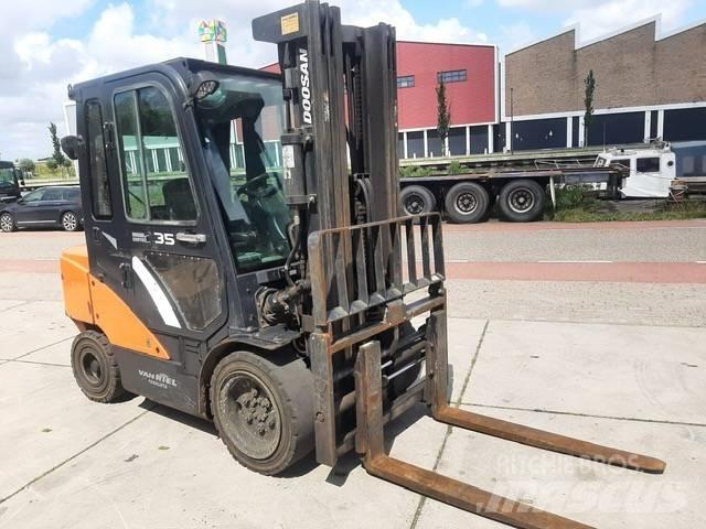 Doosan D 35 C-7 Empilhadores Diesel