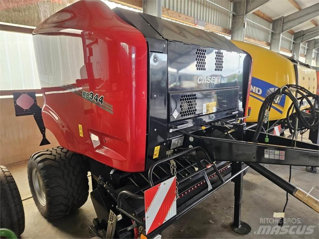 Case IH RB 344 RC Enfardadeira de rolos