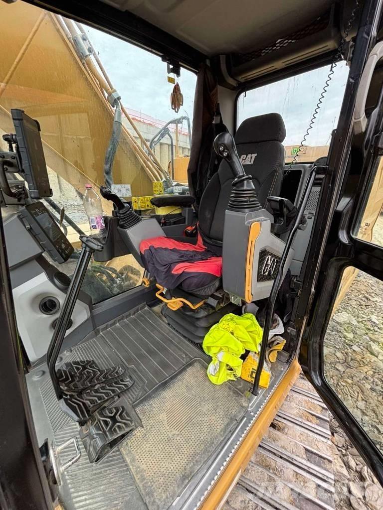 CAT 320 Escavadoras de rastos