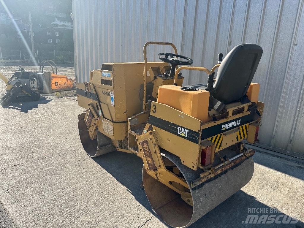 CAT CB 214 B Compactadores para terra