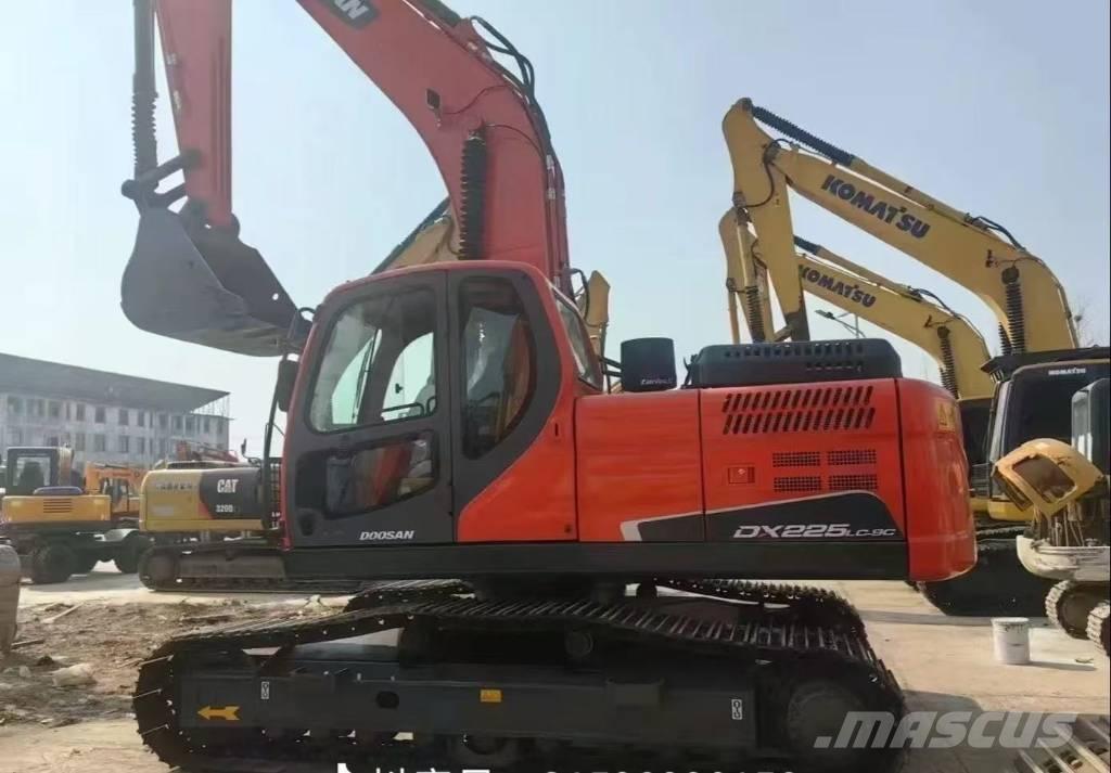 Doosan DX 225 LC Escavadoras de rastos