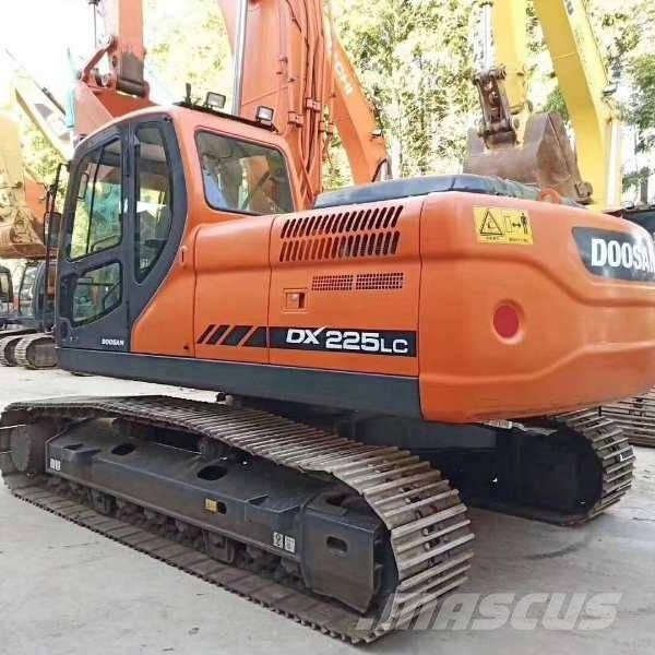 Doosan dx225 Escavadoras de rastos